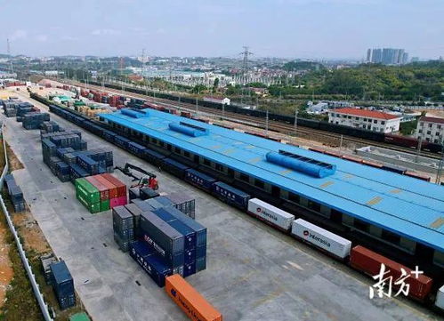 “江门号”国际货运班列 贯通海陆新通道，驱动进出口与国内贸易代理双轮齐飞